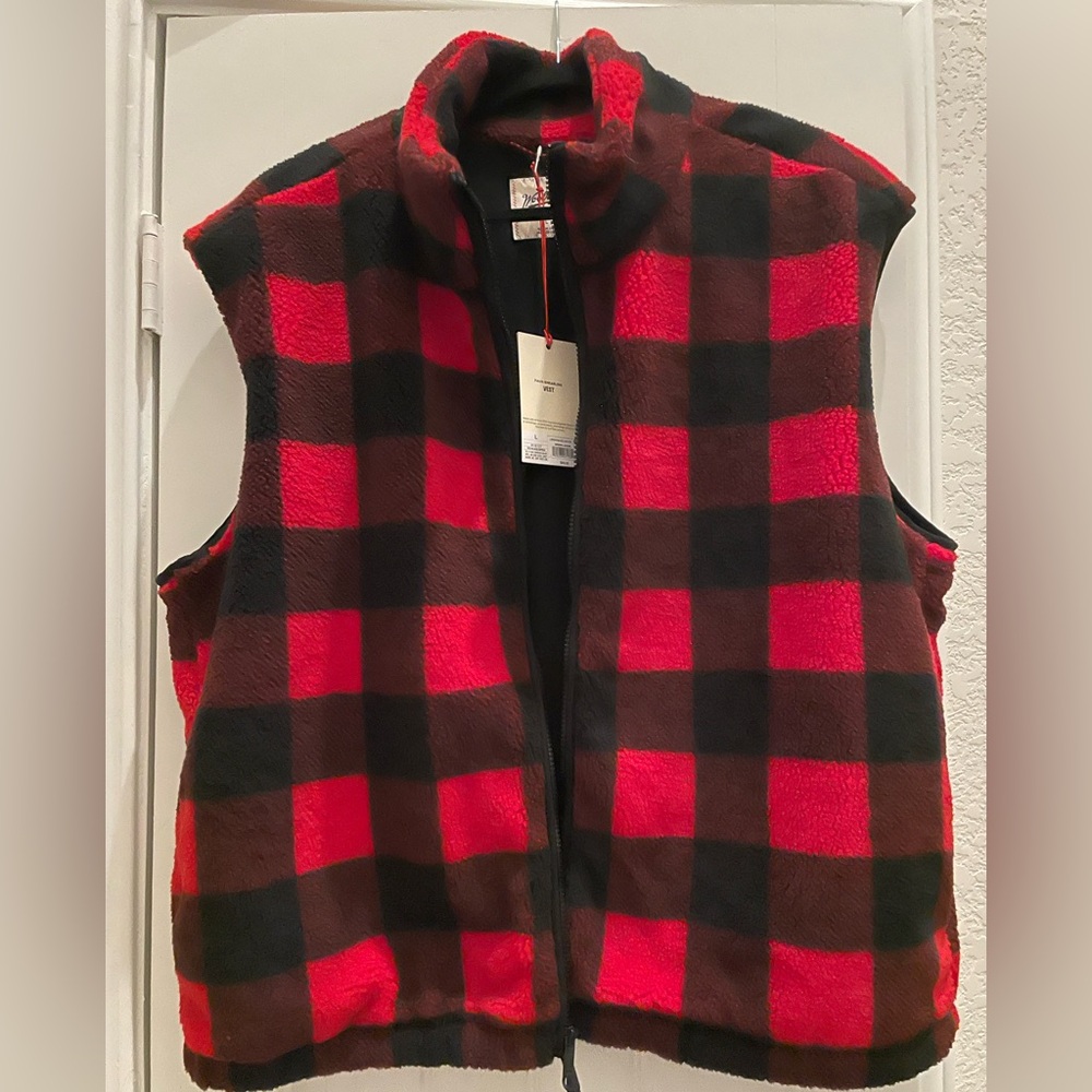 WoolrichxTarget Red and Black Checkered Vest- Unisex Size Large